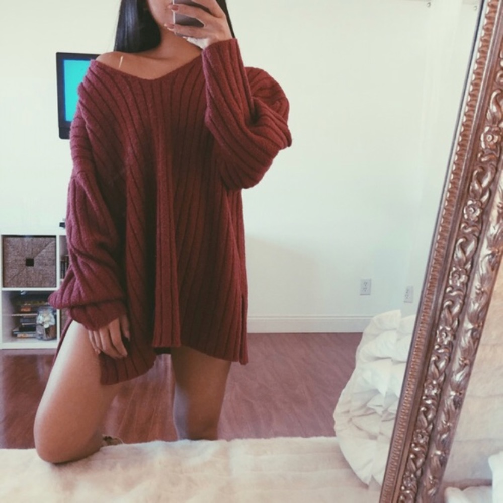 Marooned colored oversized sweater